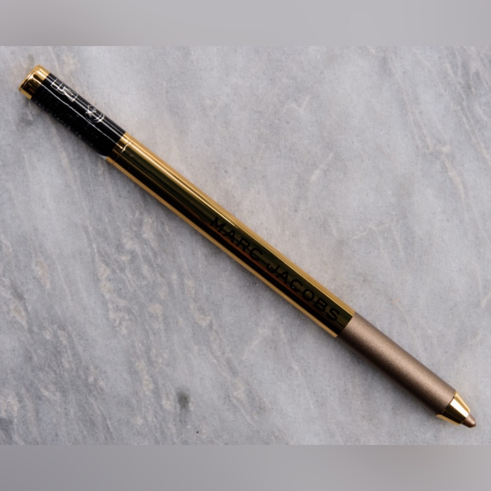 Marc Jacobs 110 Pewter Please! Highliner - Picture 2 of 6